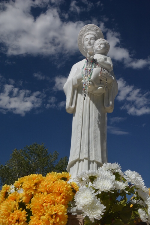 statue 
